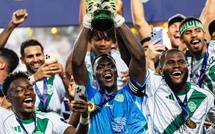 Edouard Mendy offre la Supercoupe d'Arabie Saoudite à Al-Ahli face à Al-Nassr